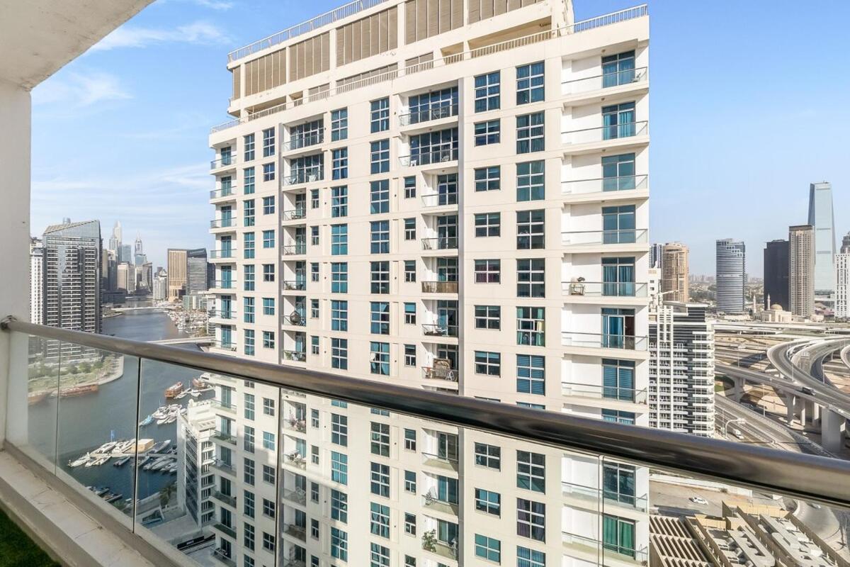 Huge Penthouse In Marina W Pool Table & Air Hockey Apartment Dubai