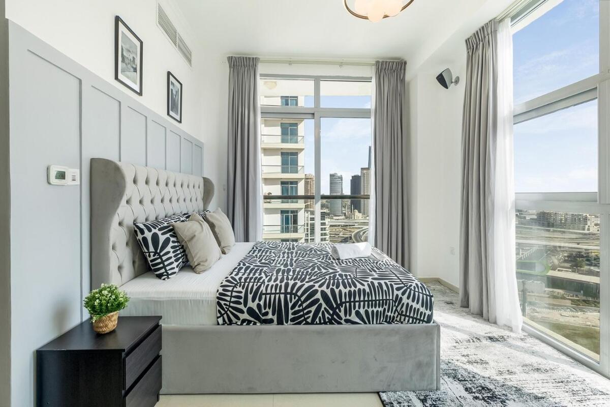 Apartment Huge Penthouse In Marina W Pool Table & Air Hockey *