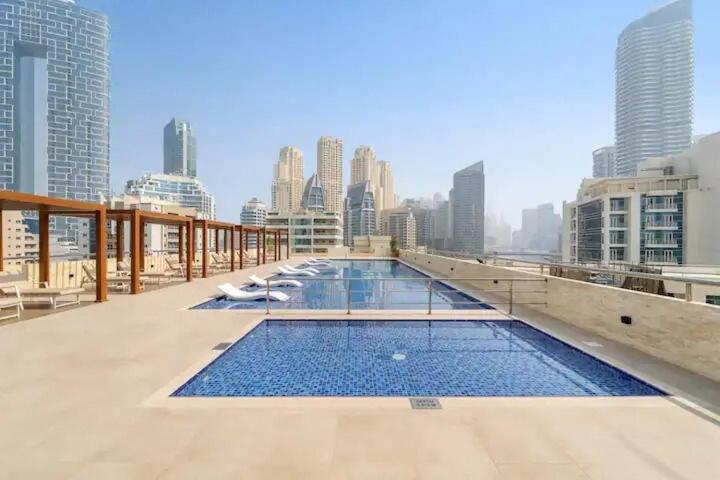 Huge Penthouse In Marina W Pool Table & Air Hockey Dubai