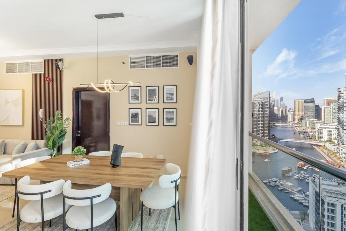 Huge Penthouse In Marina W Pool Table & Air Hockey * Dubai